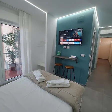 Bed & Breakfast The Essential - Reggia Di